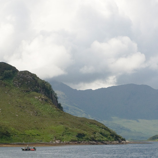 Zoom: Reaping crabs, lobsters and prawns from sunny Loch Hourn near Creag Raonabhal